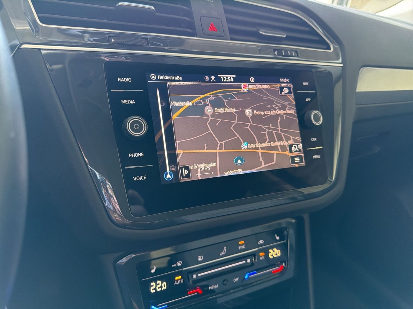 Fahrzeugabbildung Volkswagen Tiguan 2.0 TDI Life Rear View Business Premium