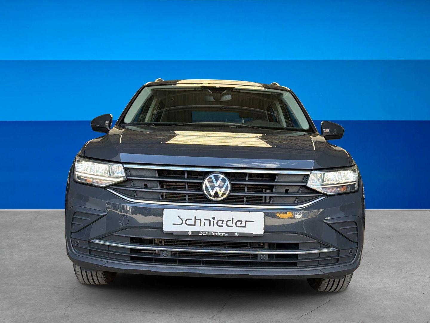 Fahrzeugabbildung Volkswagen Tiguan 2.0 TDI Life Rear View Business Premium