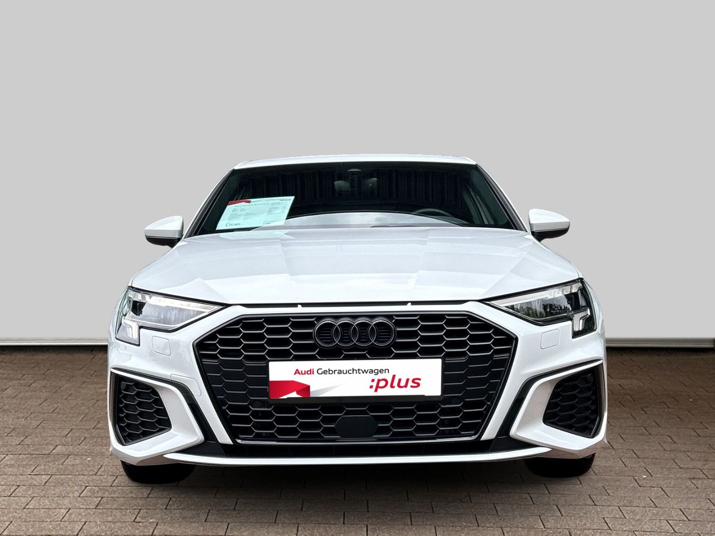 Fahrzeugabbildung Audi A3 e Sportback 40 1.4 TFSI S line E-tron