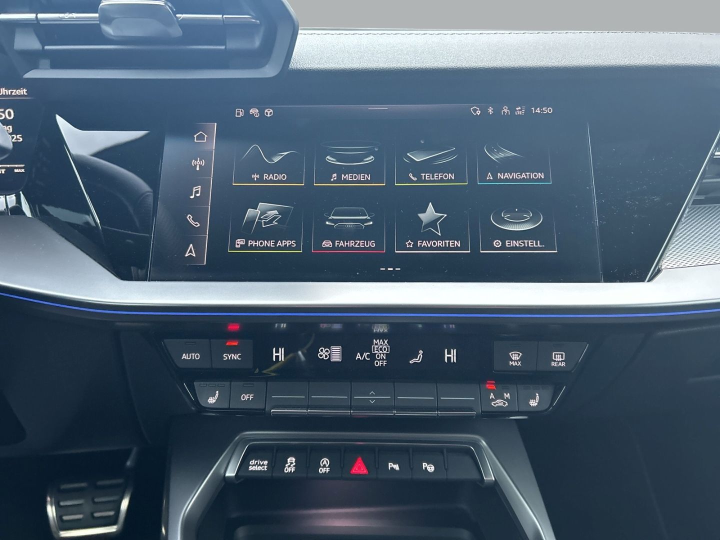 Fahrzeug 11 Fahrzeugabbildung Audi S3 Limousine 2.0 TFSI quattro MATRIX-LED+B&O+KAM