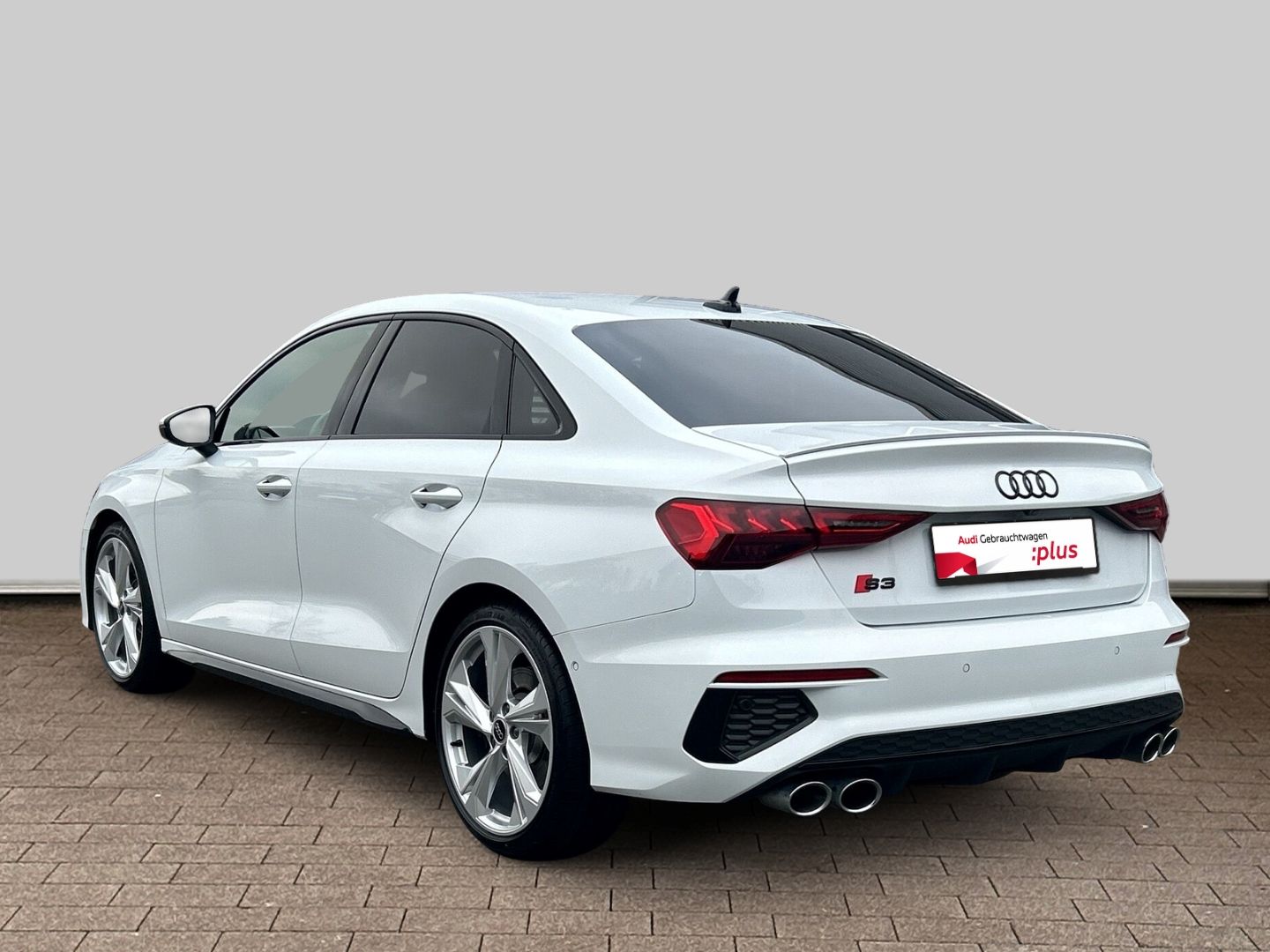 Fahrzeug 4 Fahrzeugabbildung Audi S3 Limousine 2.0 TFSI quattro MATRIX-LED+B&O+KAM