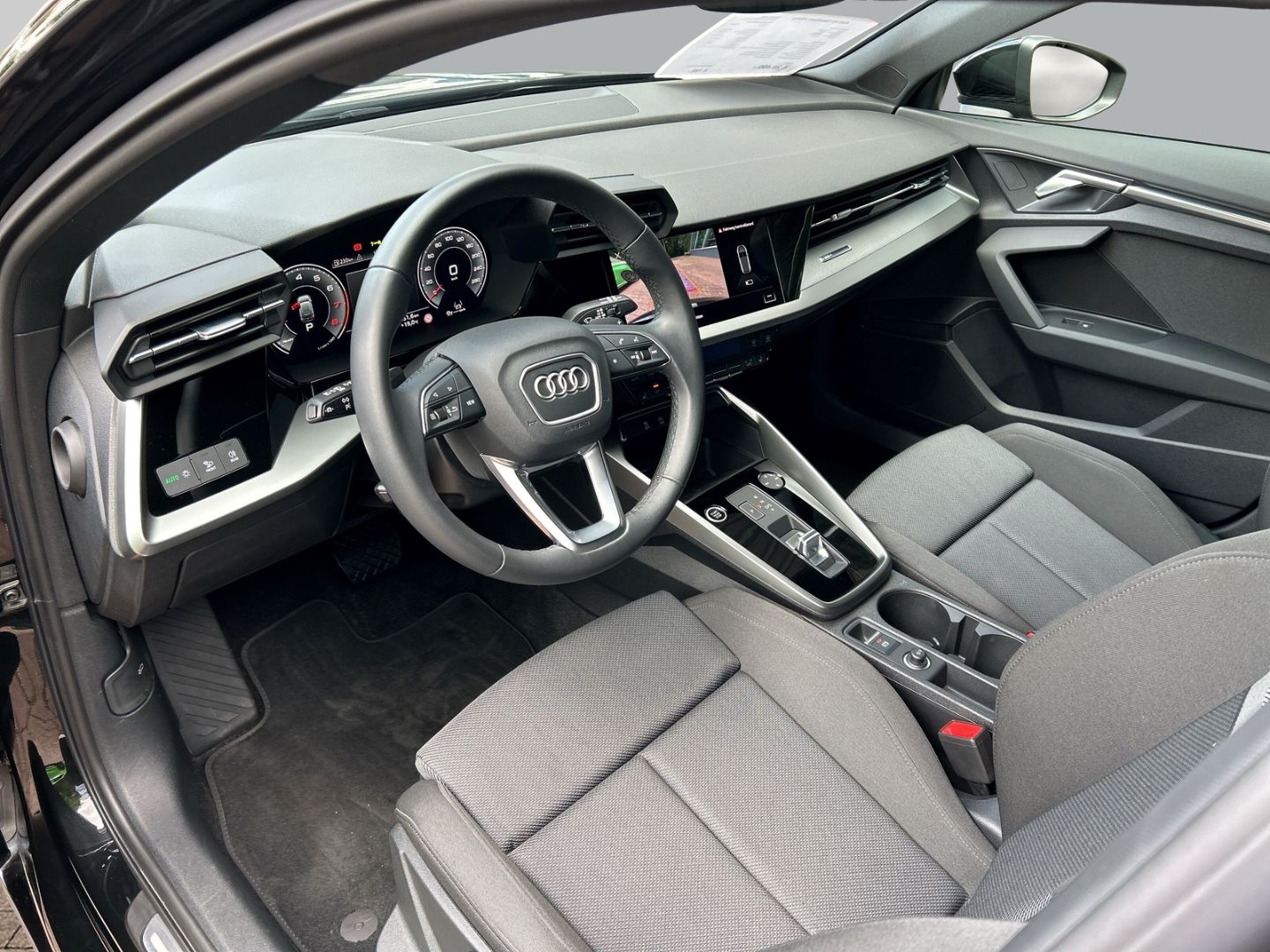 Fahrzeugabbildung Audi A3 35 TFSI Sportback 35TFSI S Tronic LED Optik-P