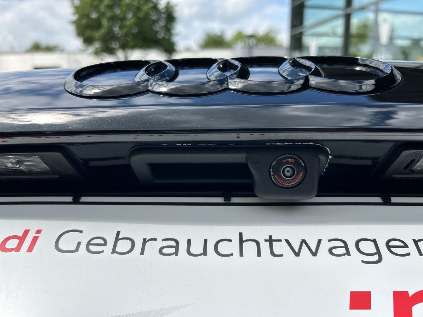 Fahrzeugabbildung Audi A3 35 TFSI Sportback 35TFSI S Tronic LED Optik-P