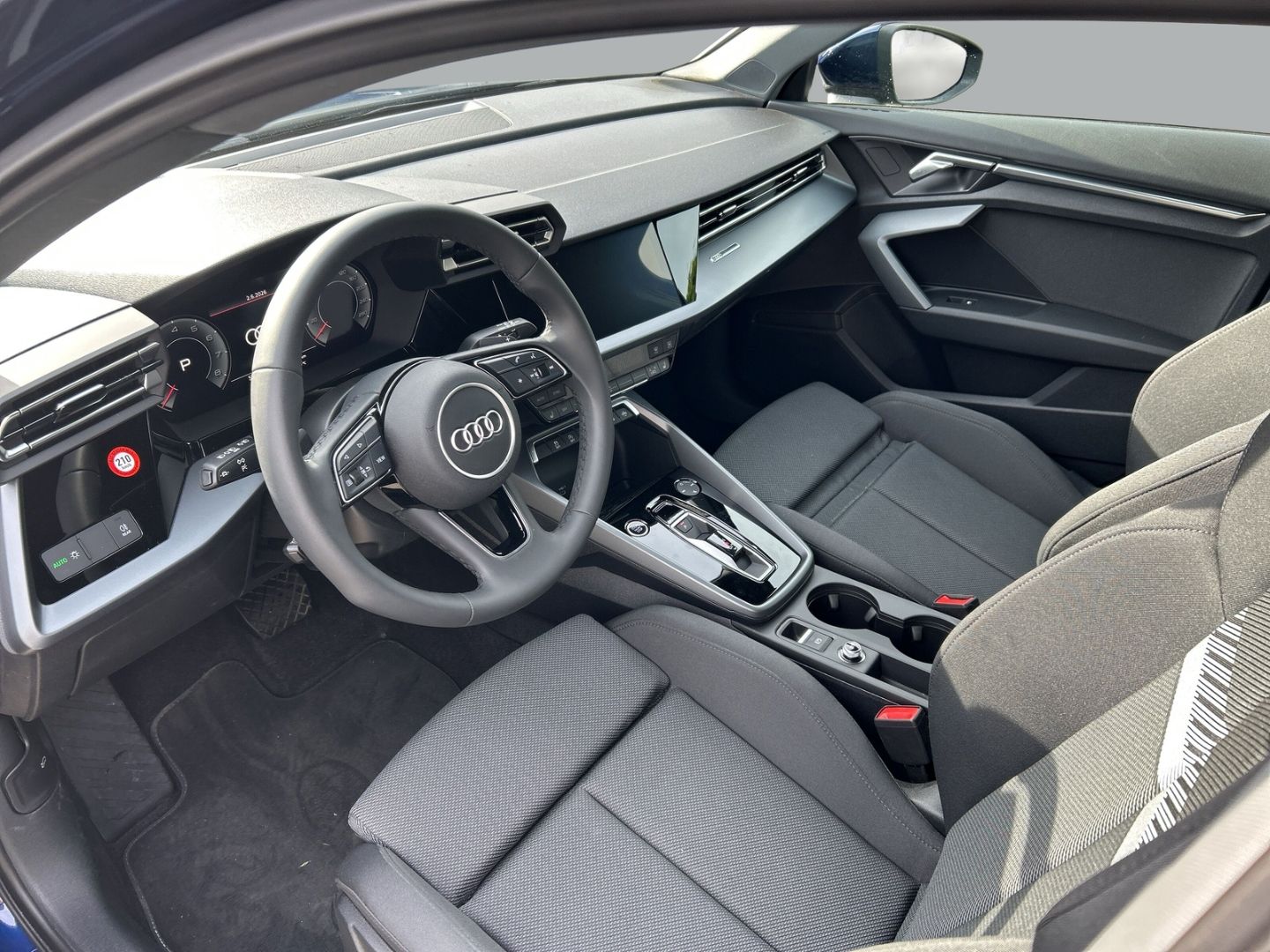Fahrzeug 13 Fahrzeugabbildung Audi A3 SPORTBACK TFSI 85 kW +AHK+VIRTUAL+NAVI+SHZ
