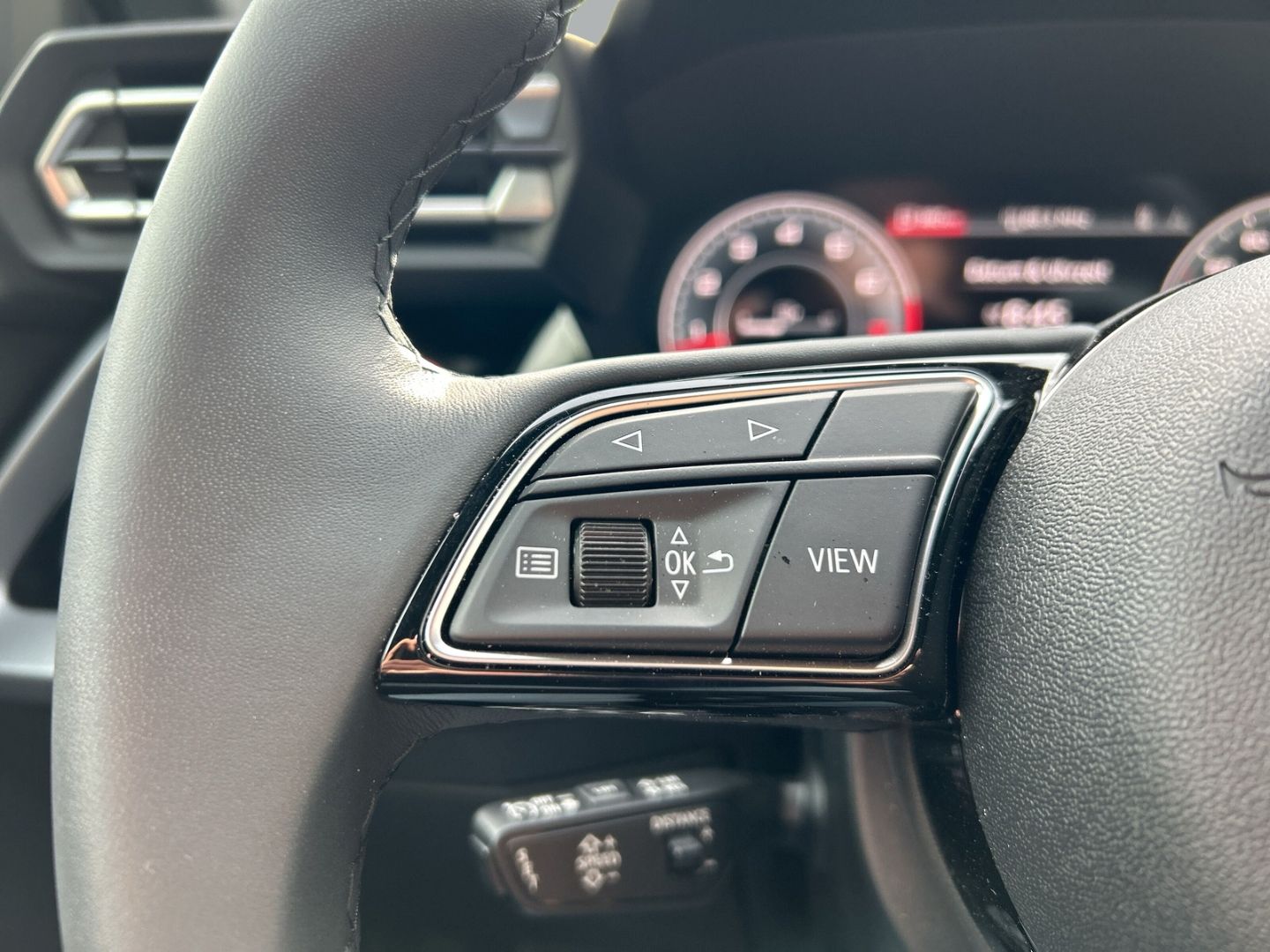 Fahrzeug 17 Fahrzeugabbildung Audi A3 SPORTBACK TFSI 85 kW +AHK+VIRTUAL+NAVI+SHZ