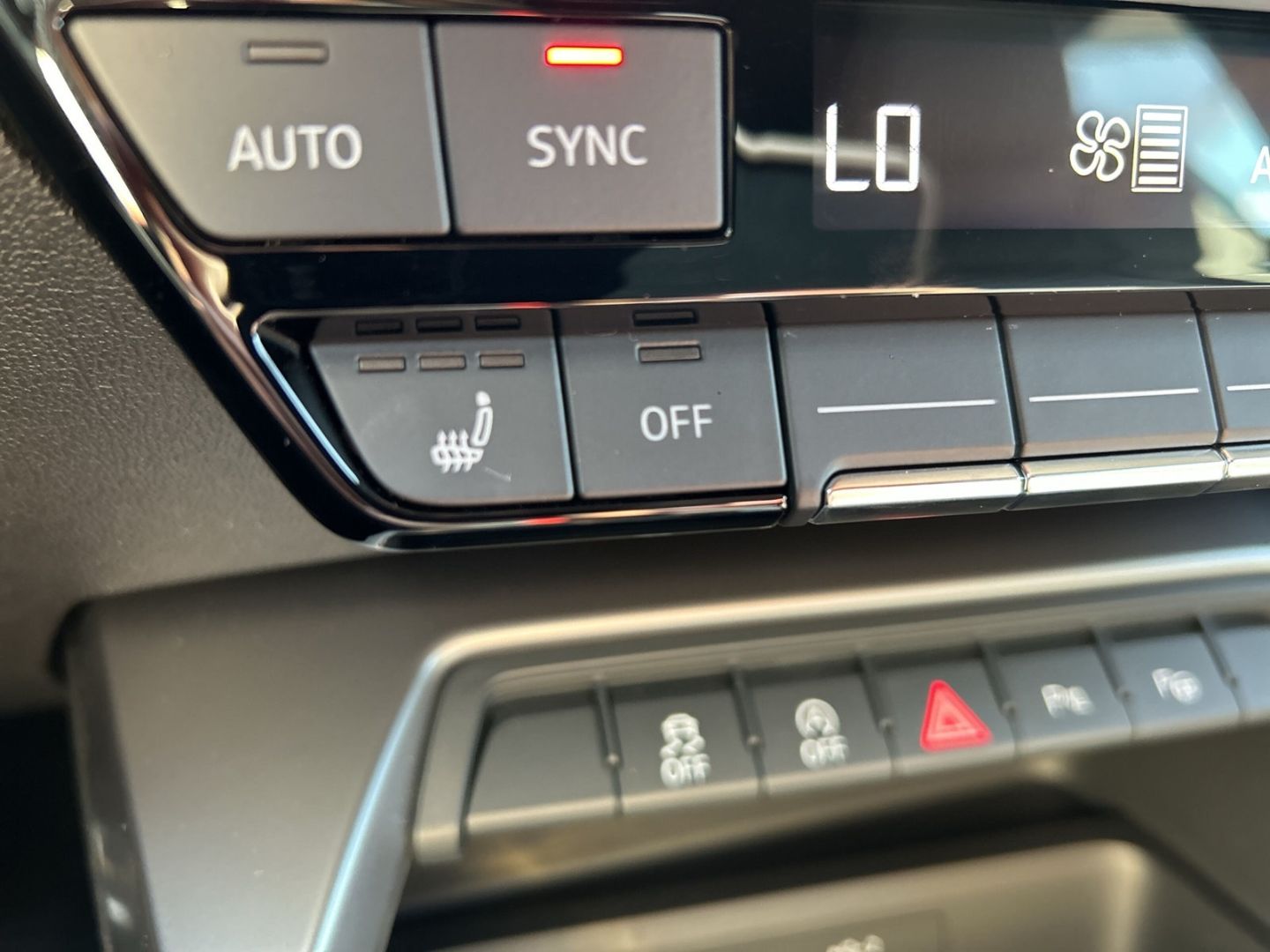 Fahrzeugabbildung Audi A3 SPORTBACK 150PS+LED+LEDER+NAVI+CARPLAY+VIRTUA