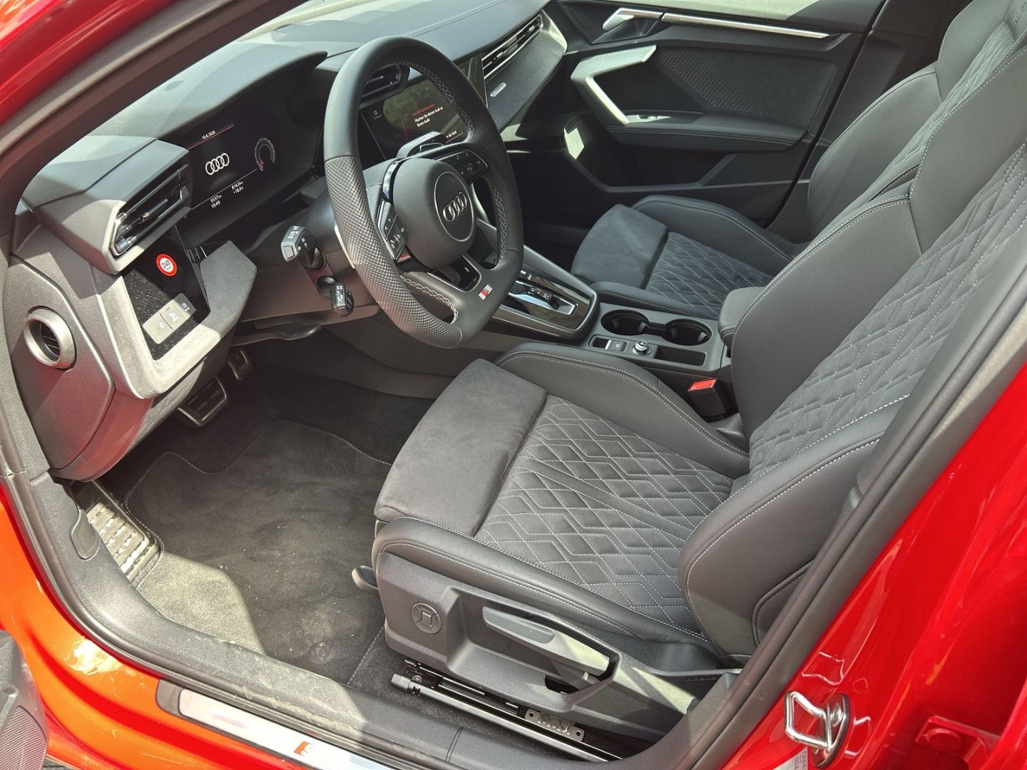 Fahrzeugabbildung Audi A3 SPORTBACK ADVANCED 30TFSI+AHK+VIRTUAL+SHS+KAM