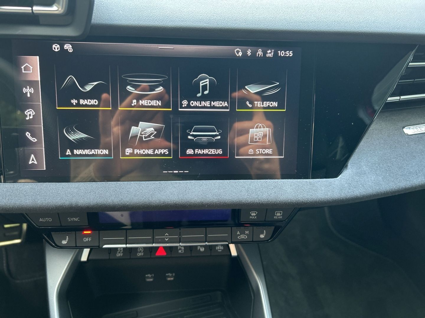 Fahrzeugabbildung Audi A3 SPORTBACK ADVANCED 30TFSI+AHK+VIRTUAL+SHS+KAM