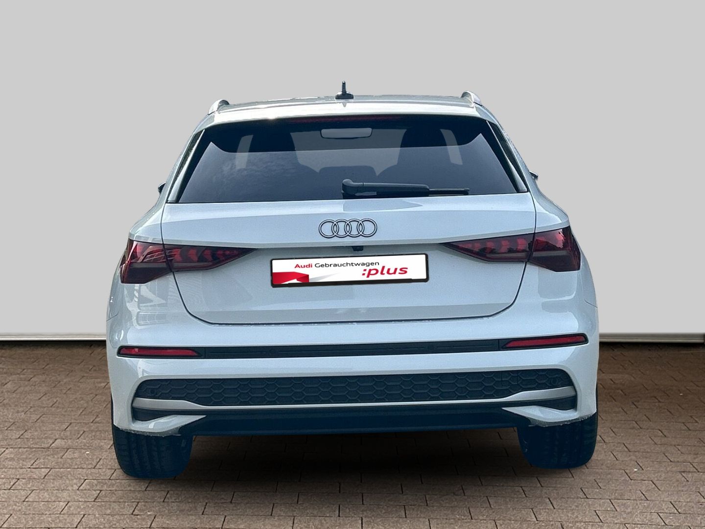 Fahrzeugabbildung Audi A3 SPORTBACK ADVANCED TFSI+AHK+LED+NAVI+VIRTUAL