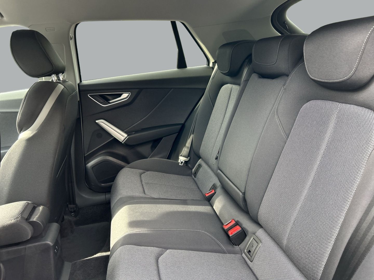Fahrzeugabbildung Audi Q2 S-LINE 35TFSI+LED+AHK+CARPLAY+VIRTUAL+KAMERA