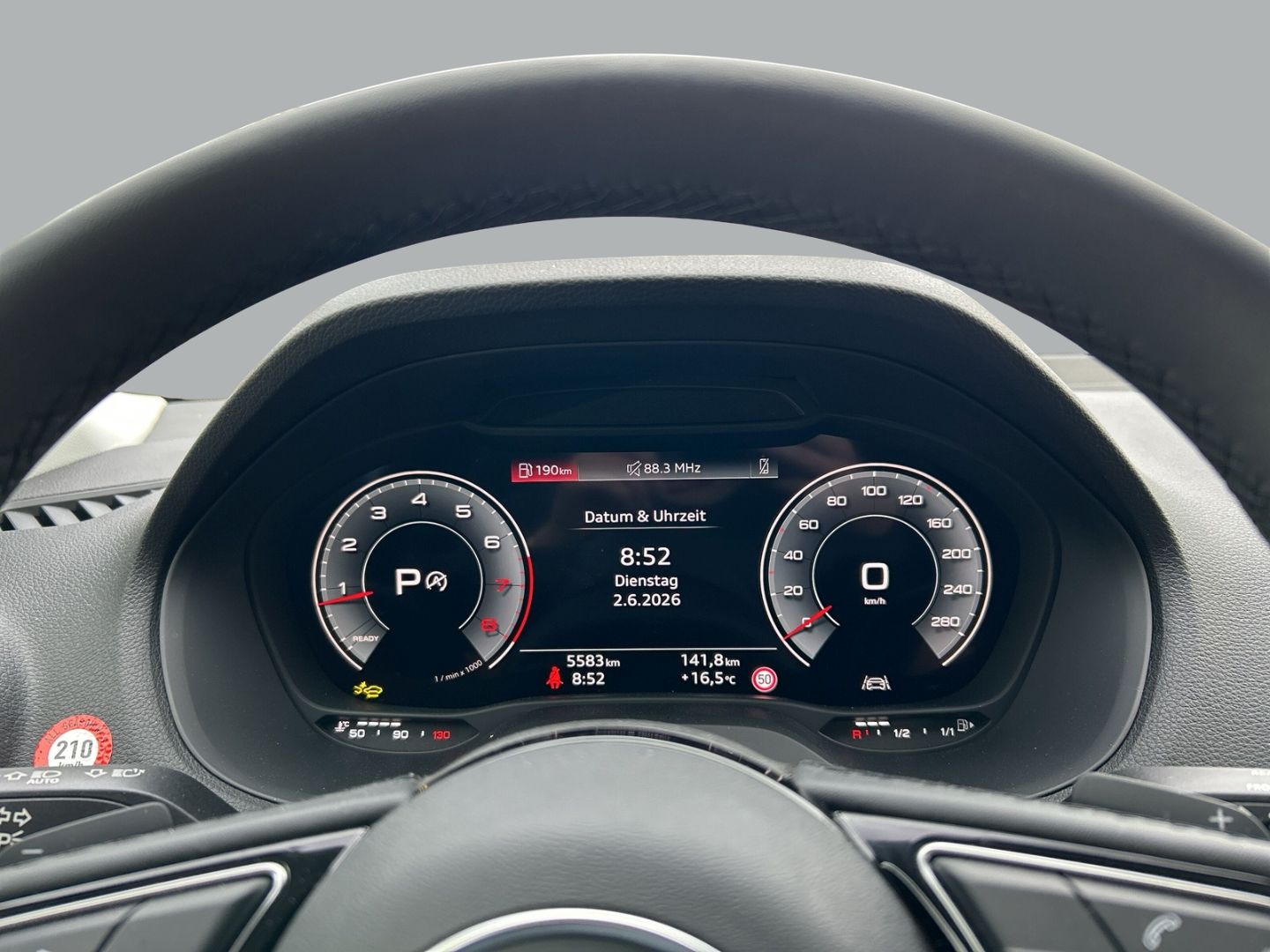 Fahrzeugabbildung Audi Q2 S-LINE 35TFSI+LED+AHK+CARPLAY+VIRTUAL+KAMERA