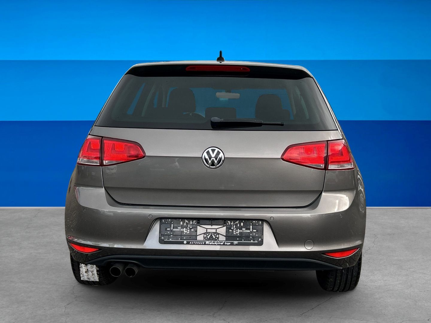 Fahrzeug 9 Fahrzeugabbildung Volkswagen Golf VII 1.4 TSI Allstar BMT Navi Dyn. Kurvenlic - mit KI generiert/bearbeitet