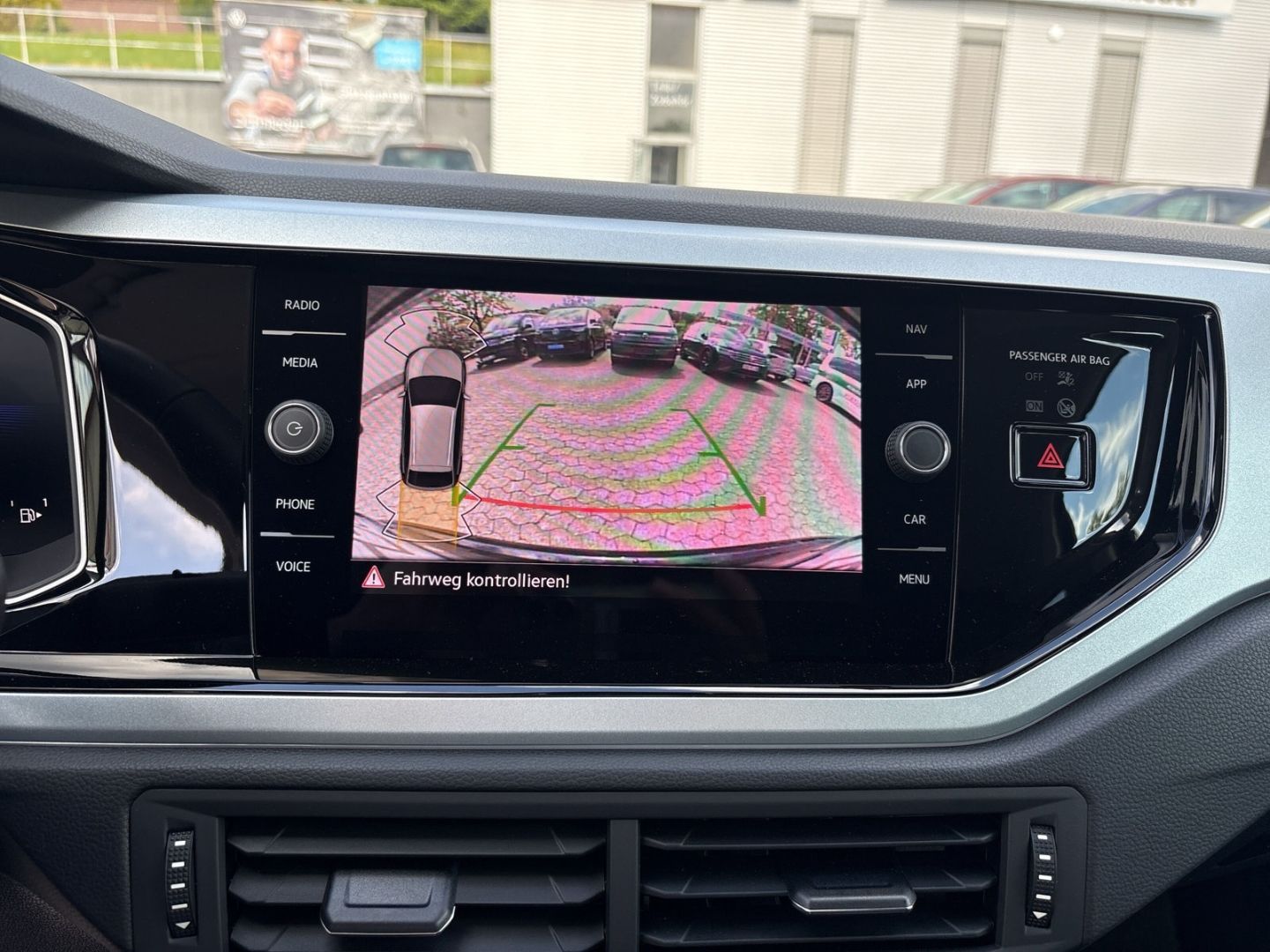 Fahrzeug 17 Fahrzeugabbildung Volkswagen Taigo 1.5 TSI Rear View AHK Goal