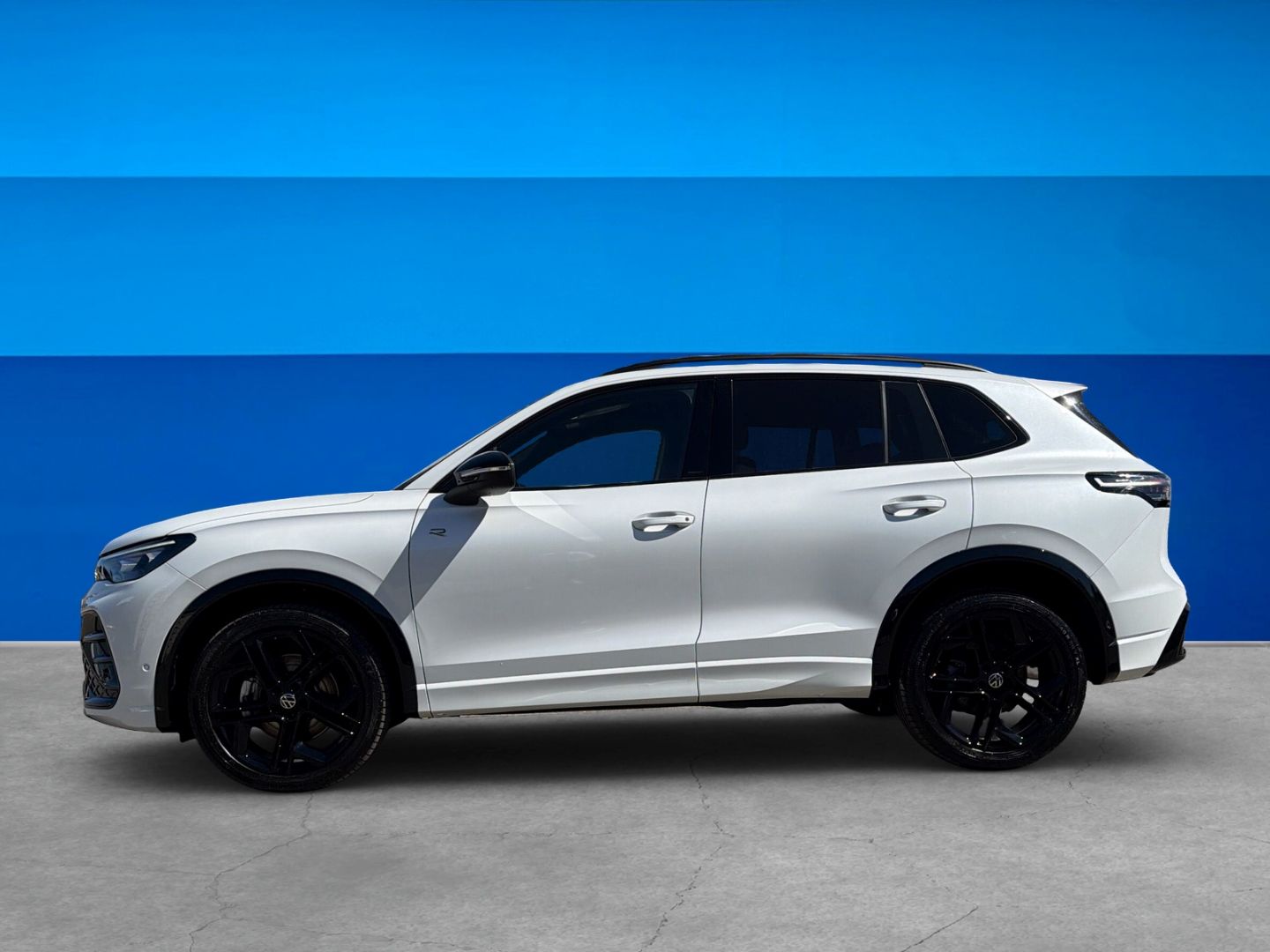 Fahrzeug 4 Fahrzeugabbildung Volkswagen Tiguan 142 kW 2.0 TDI R-Line 4Motion