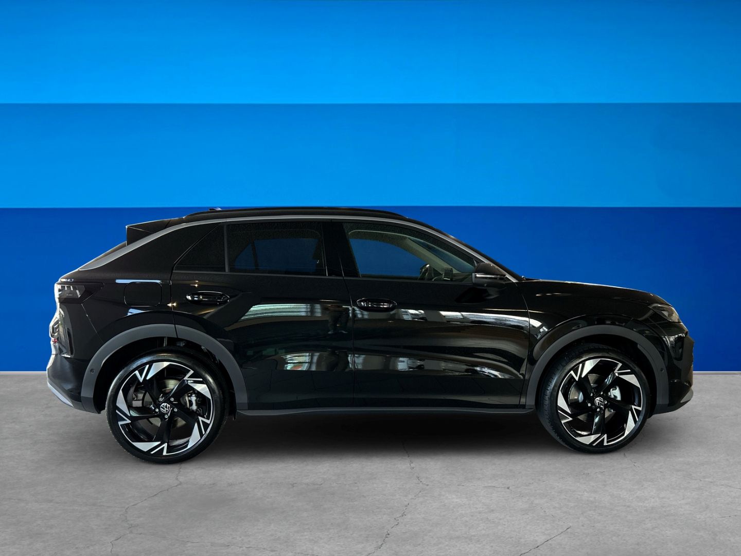 Fahrzeugabbildung Volkswagen T-Roc Style 1.5l eTSI IQ.DRIVE IQ.LIGHT EASY OPE