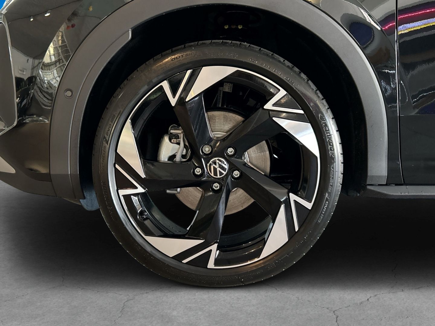 Fahrzeugabbildung Volkswagen T-Roc Style 1.5l eTSI IQ.DRIVE IQ.LIGHT EASY OPE