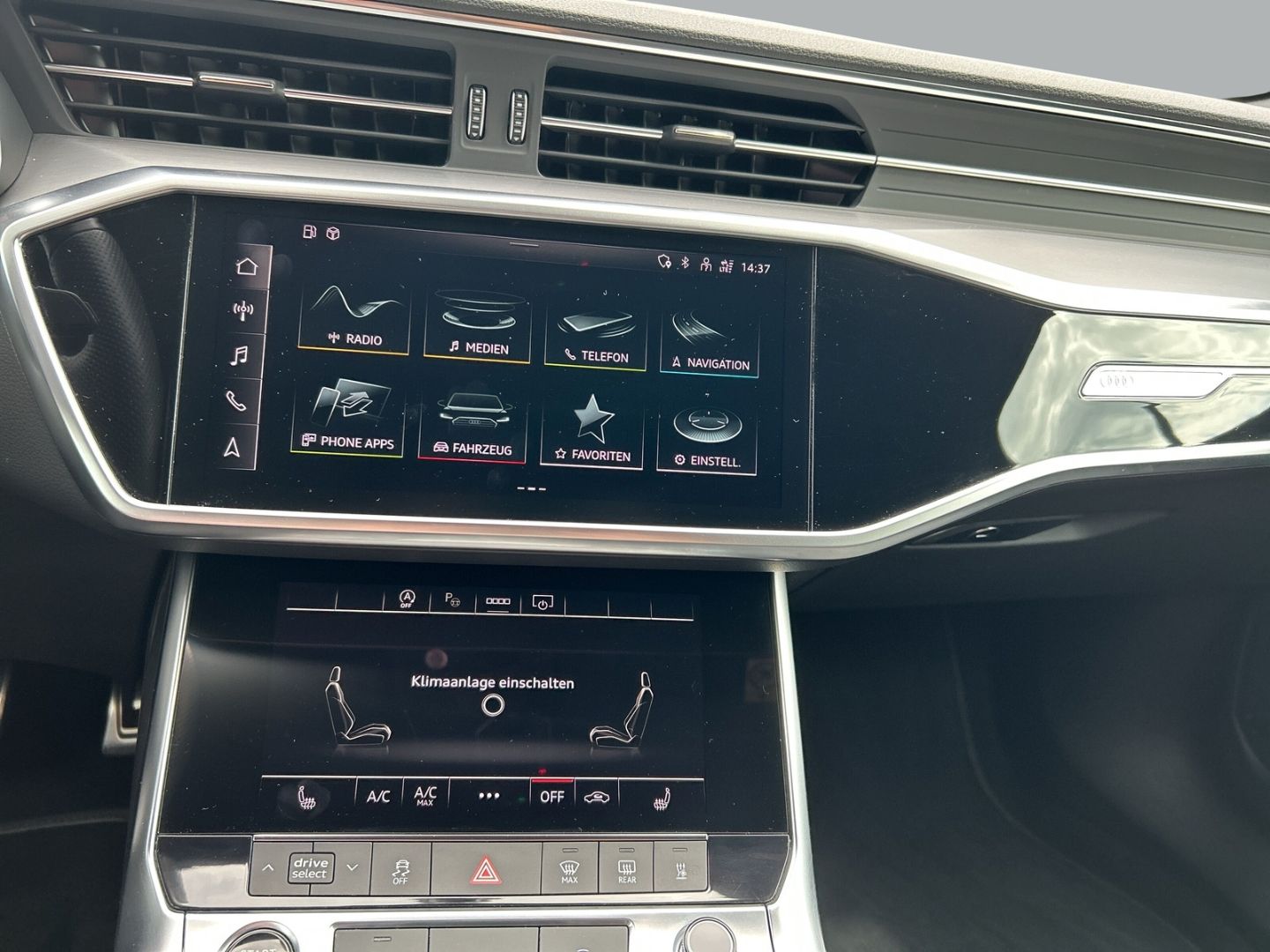 Fahrzeugabbildung Audi A6 Avant 35 2.0 TDI sport B&O PANO S-LINE Sportp