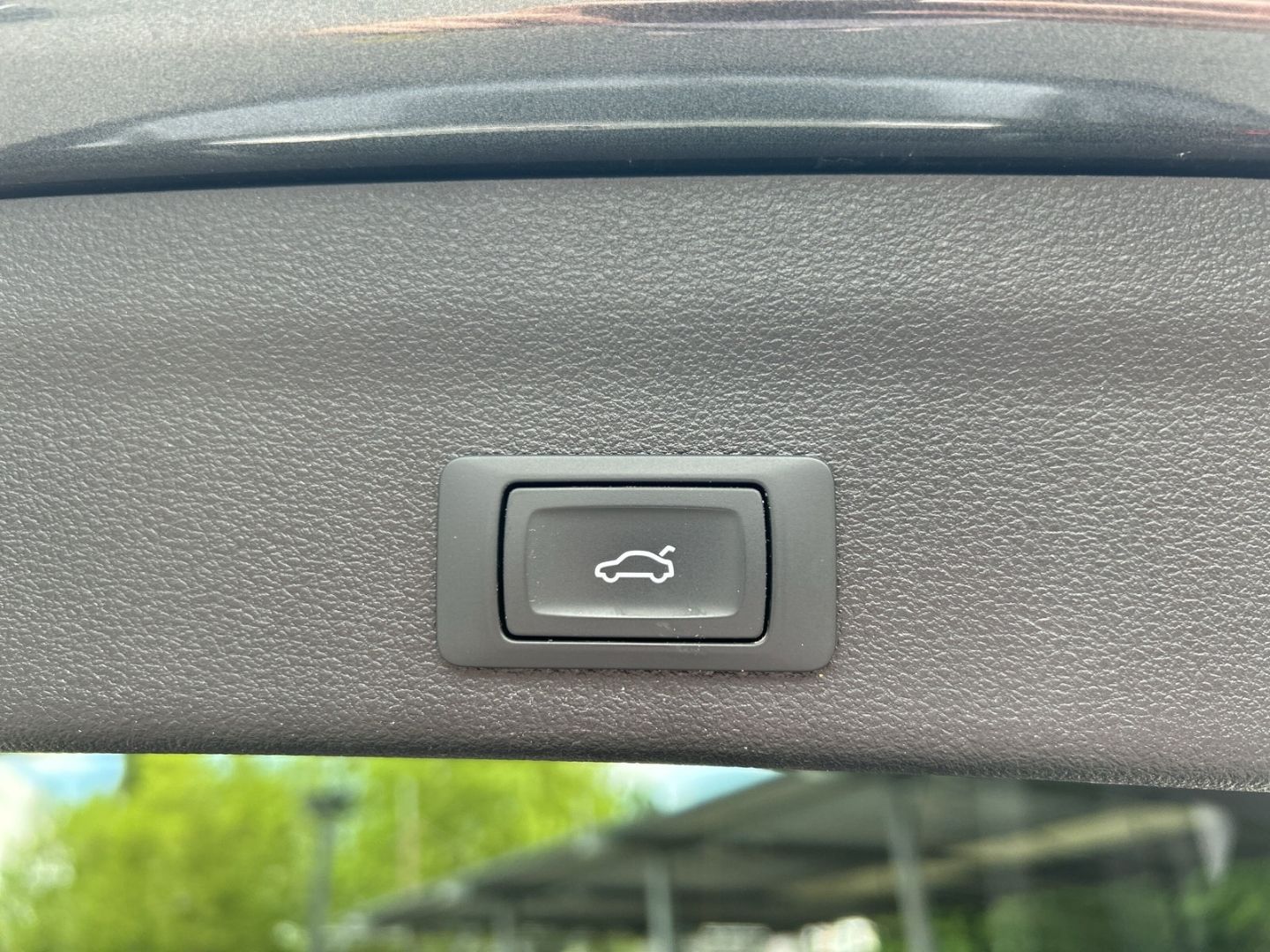 Fahrzeugabbildung Audi A6 Avant 35 2.0 TDI sport B&O PANO S-LINE Sportp