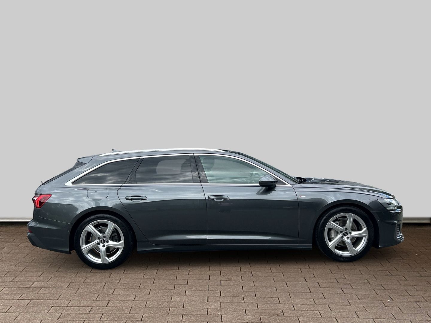 Fahrzeugabbildung Audi A6 Avant 35 2.0 TDI sport B&O PANO S-LINE Sportp