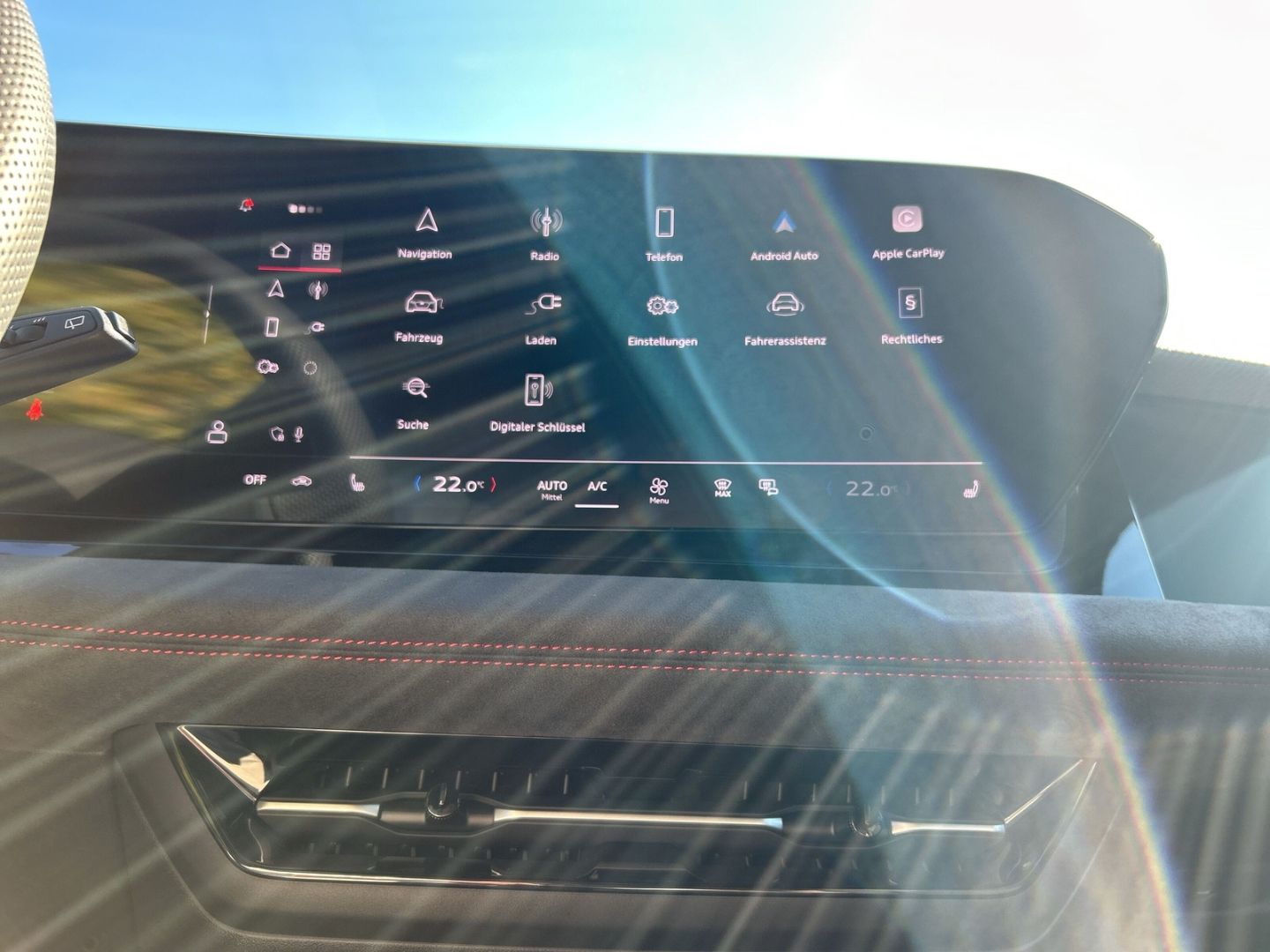 Fahrzeug 17 Fahrzeugabbildung Audi Q6 e-tron SUV PERFORMANCE+LED+PANO+HUD+TECHP+AHK