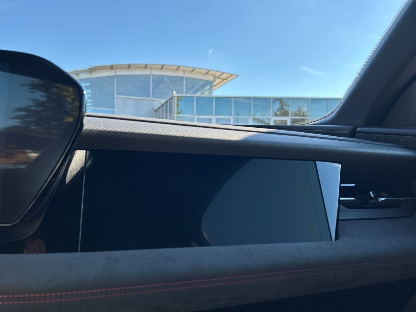 Fahrzeug 26 Fahrzeugabbildung Audi Q6 e-tron SUV PERFORMANCE+LED+PANO+HUD+TECHP+AHK