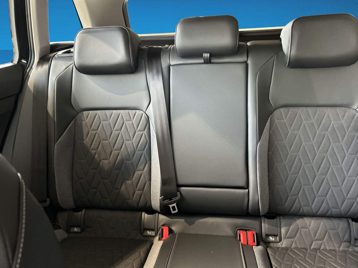 Fahrzeugabbildung Volkswagen Golf Variant ENERGY Life 2,0l TDI AHK AREA VIEW
