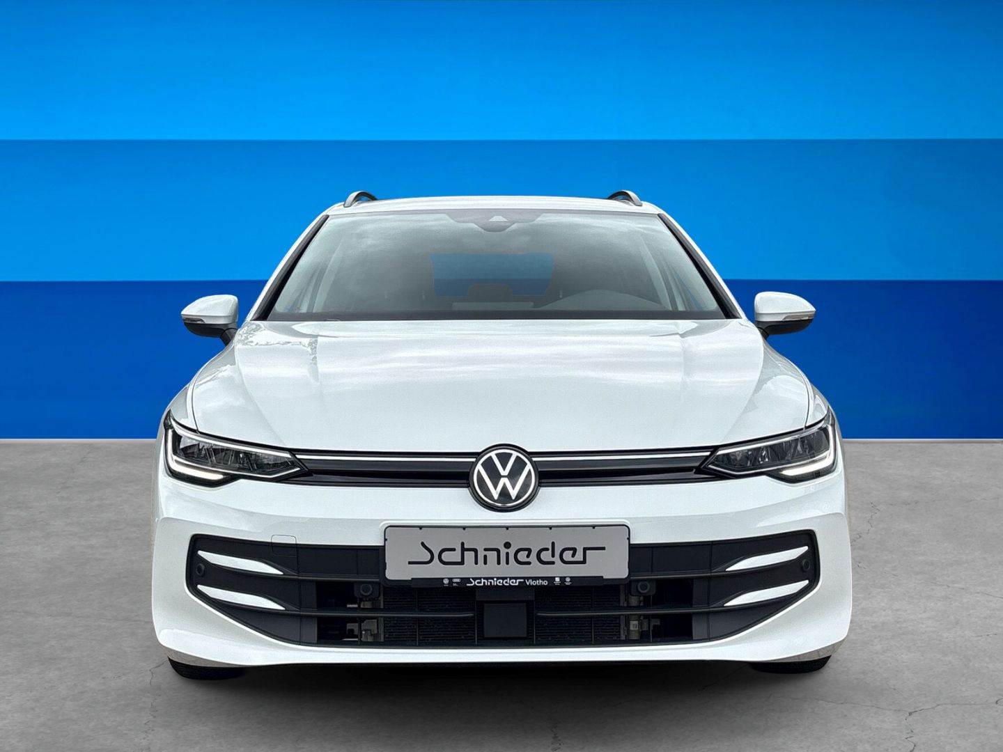 Fahrzeug 8 Fahrzeugabbildung Volkswagen Golf Variant 8 1.5 eTSI Life DSG CARPLAY ALLWETT