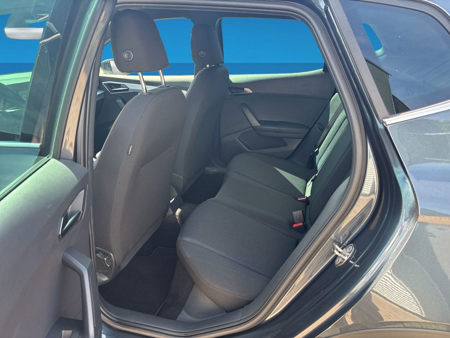 Fahrzeugabbildung SEAT Arona FR 1.0 TSI LED SHZ PDC CARPLAY