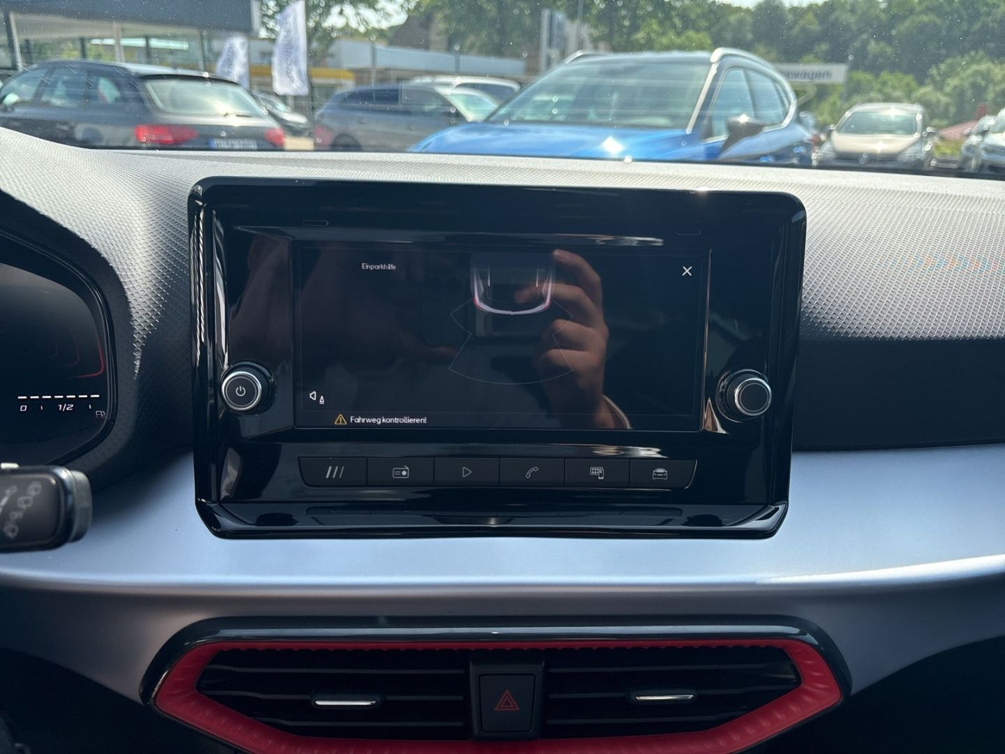 Fahrzeugabbildung SEAT Arona FR 1.0 TSI LED SHZ PDC CARPLAY