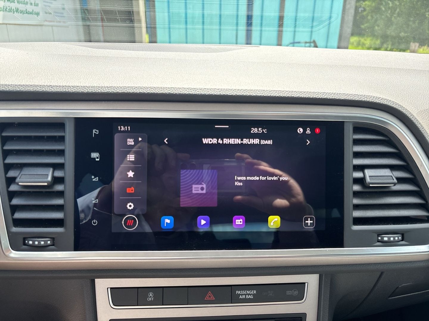 Fahrzeugabbildung SEAT Ateca 1.5 TSI DSG Xperience NAVI CAM CARPLAY NAV