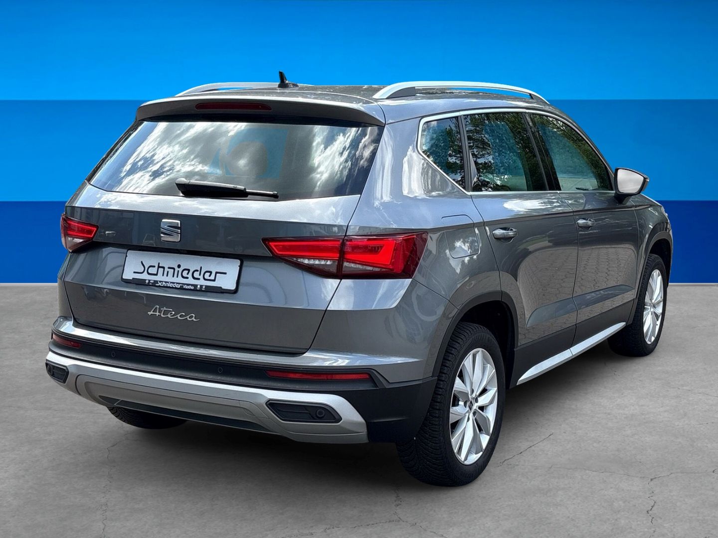 Fahrzeugabbildung SEAT Ateca 1.5 TSI DSG Xperience NAVI CAM CARPLAY NAV