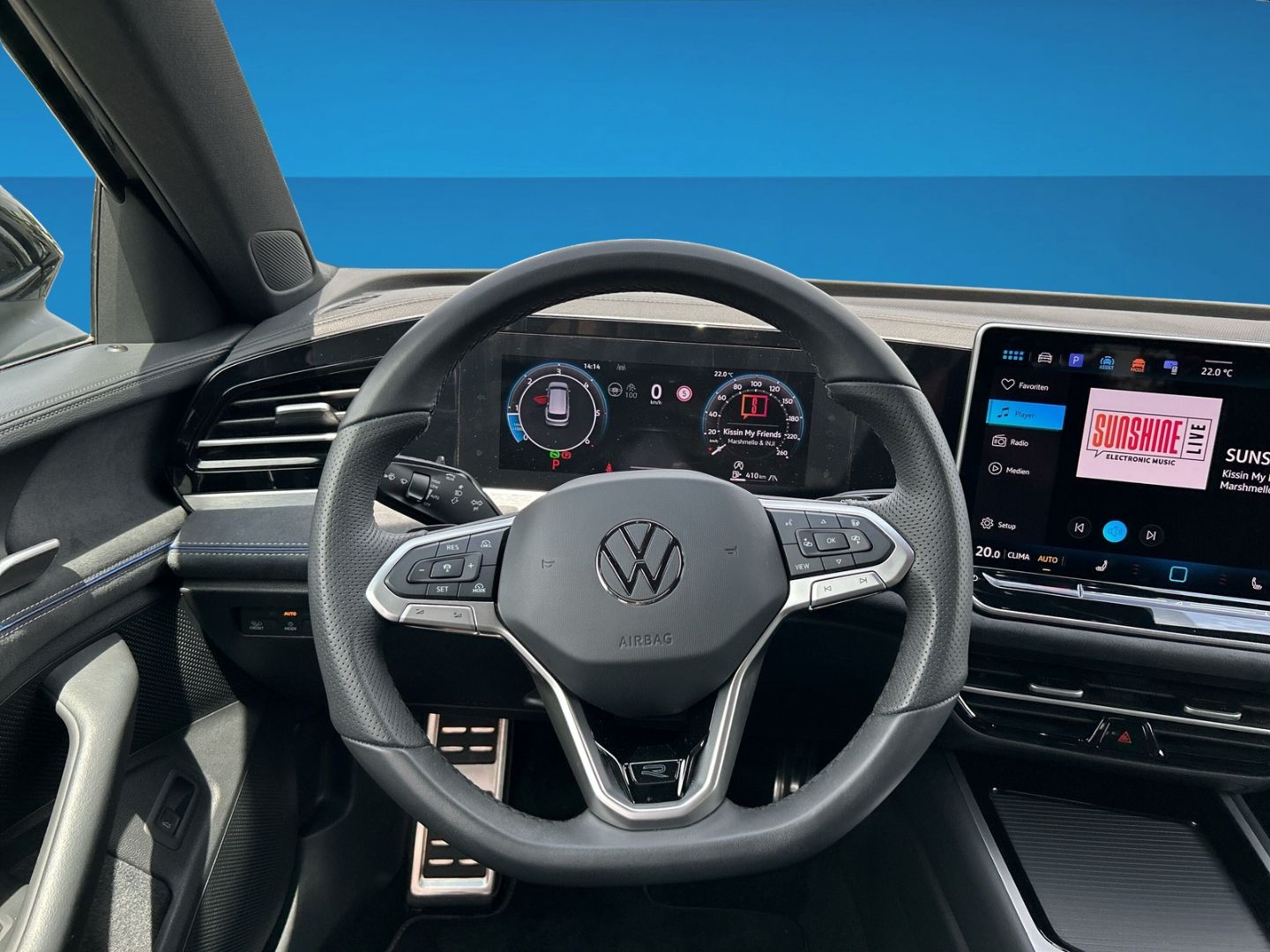 Fahrzeug 12 Fahrzeugabbildung Volkswagen Passat 2.0 TDI 110 kW R-line Sportpaket Navi Dig - mit KI generiert/bearbeitet