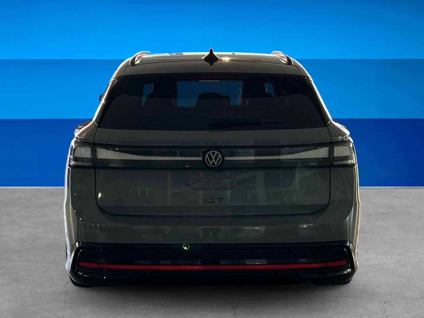 Fahrzeugabbildung Volkswagen ID.7 Tourer Pro BLACK STYLE EXTERIEUR AHK INTERI