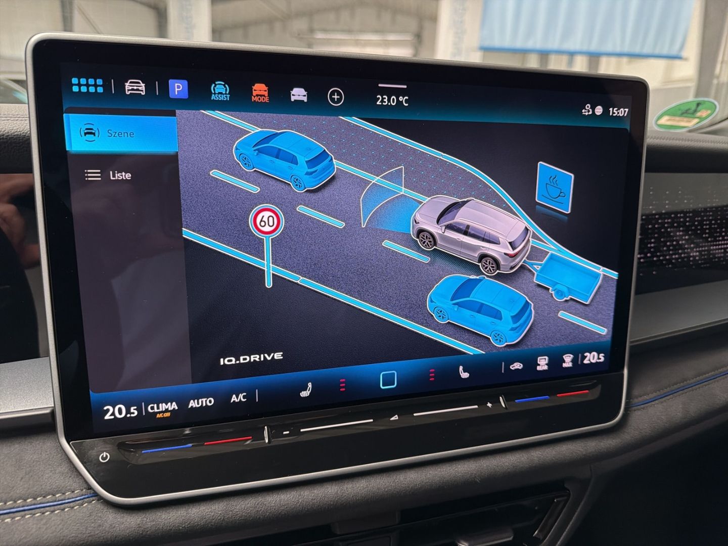 Fahrzeug 23 Fahrzeugabbildung Volkswagen Tayron R-Line 2,0l TDI MATRIX LAUNCH AHK BLACK S