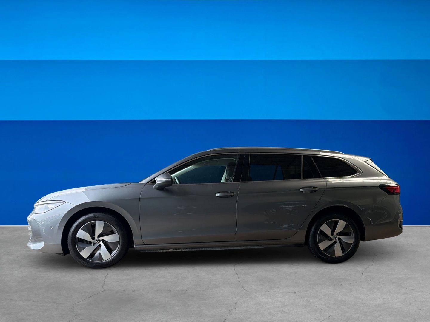 Fahrzeug 4 Fahrzeugabbildung Volkswagen Passat 2.0 TDI Business Rear View Climatronic