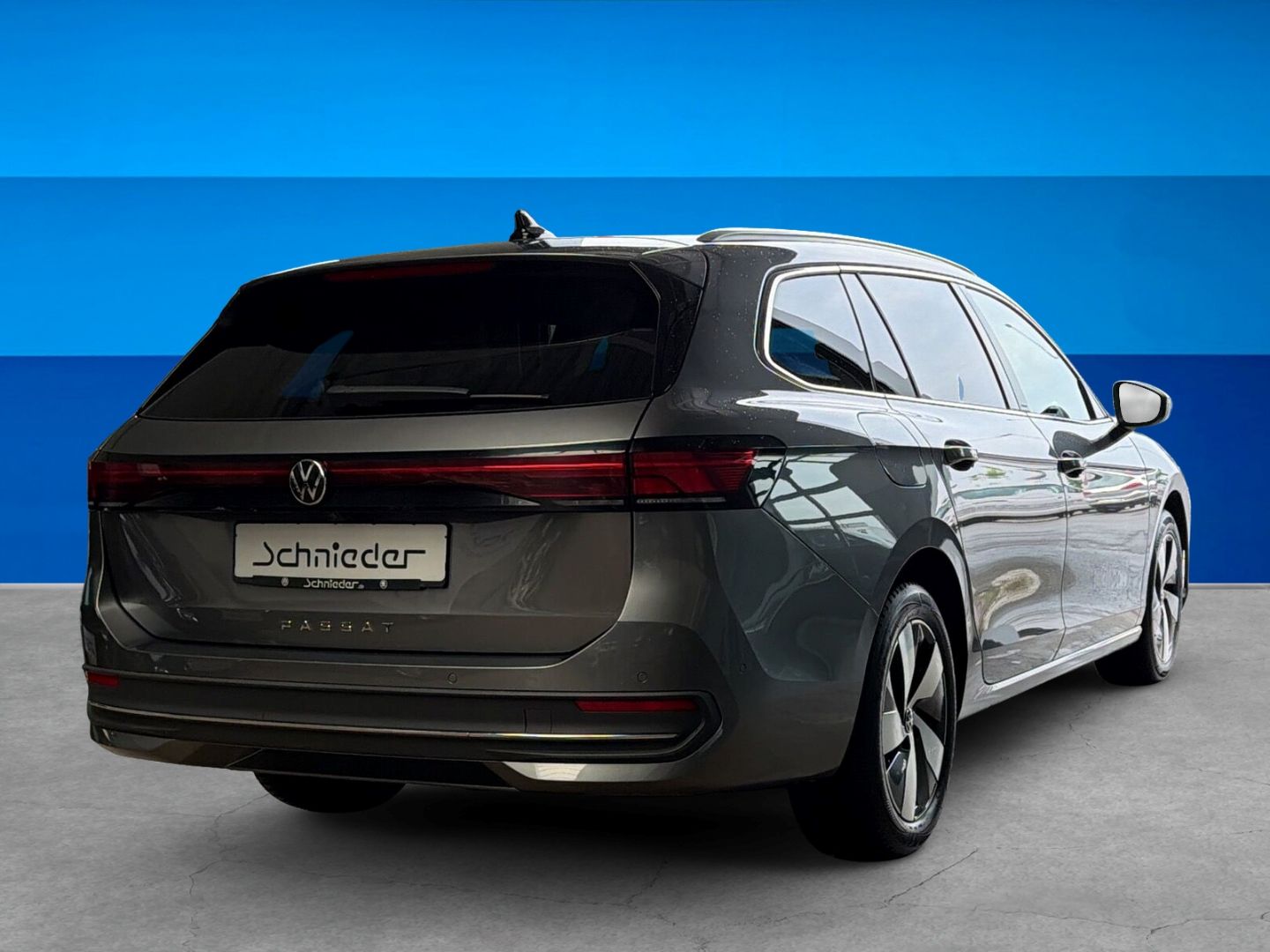 Fahrzeug 7 Fahrzeugabbildung Volkswagen Passat 2.0 TDI Business Rear View Climatronic