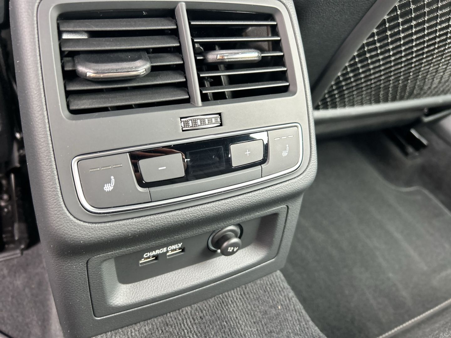 Fahrzeug 25 Fahrzeugabbildung Audi A5 advanced Sportback 50 TDI quattro S Line Matr