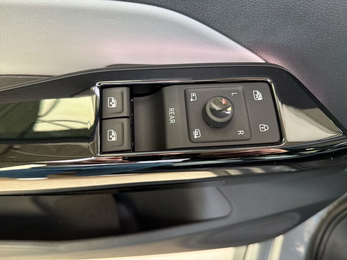 Fahrzeugabbildung Volkswagen ID.3 150 kW Pro S 4-Sitzer Rear View Info.-Paket