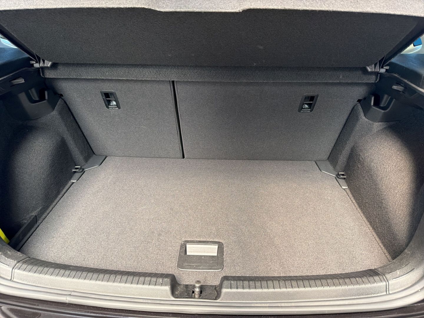 Fahrzeugabbildung Volkswagen Polo 1.0 TSI Goal Rear View AHK Clima Navi LED