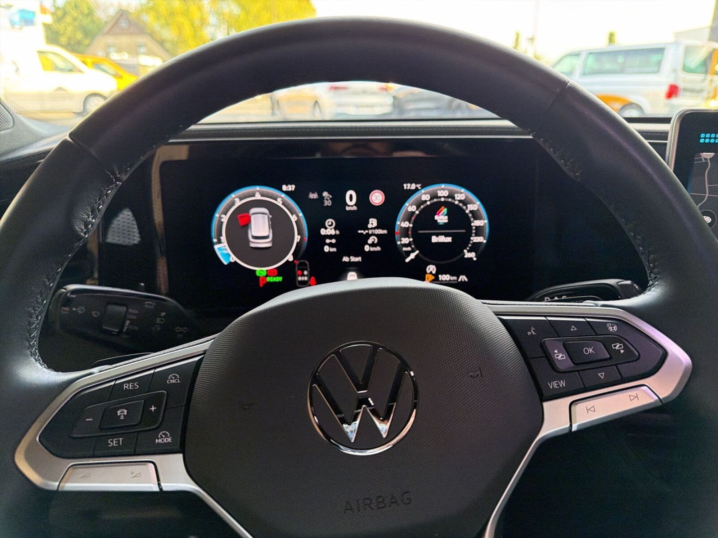 Fahrzeug 19 Fahrzeugabbildung Volkswagen Tiguan 1.5 eTSI Goal AHK IQ.LIGHT Rear View - mit KI generiert/bearbeitet