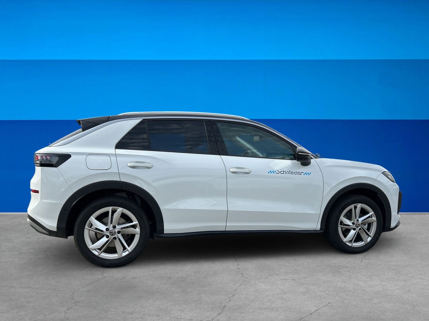 Fahrzeug 6 Fahrzeugabbildung Volkswagen T-Roc 1.5 eTSI 85 kW Style HUD AHK-el. klappb. N - mit KI generiert/bearbeitet