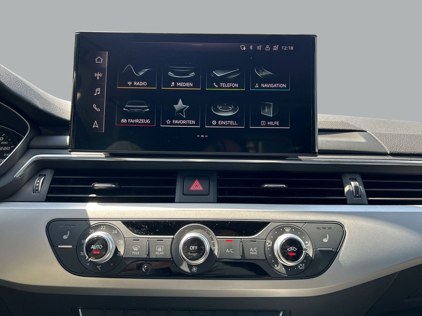 Fahrzeugabbildung Audi A4 2.0 Avant 35 TFSI advanced