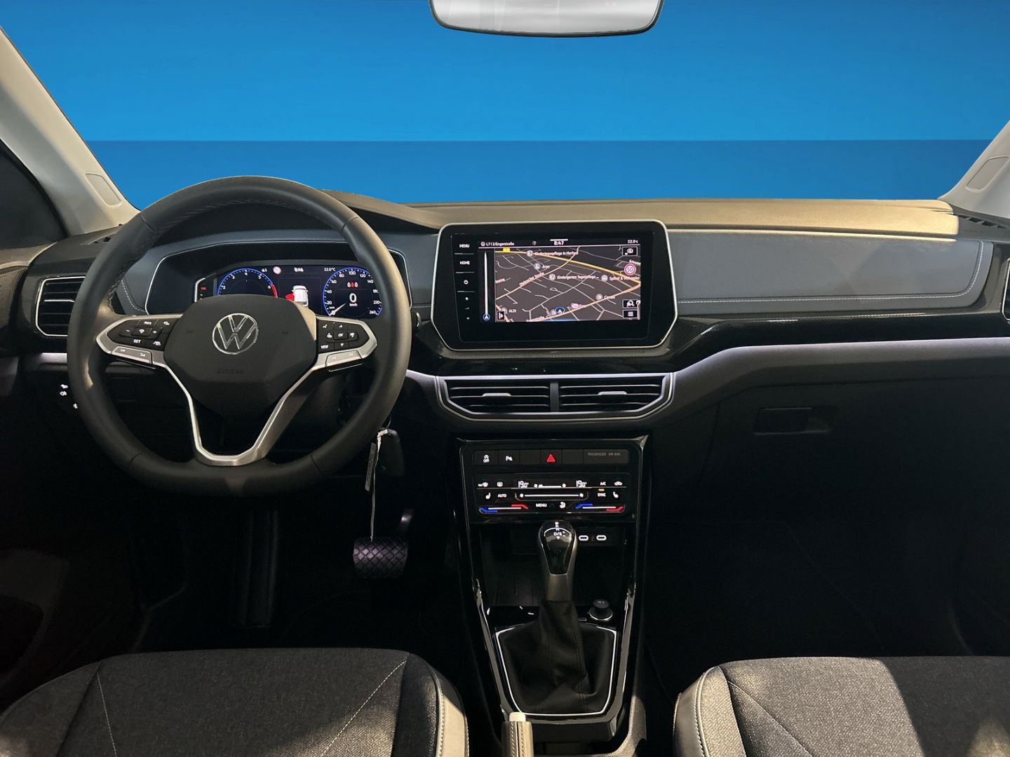 Fahrzeugabbildung Volkswagen T-Cross Style 1.0l TSI IQ.LIGHT AHK TRAVEL COMFO