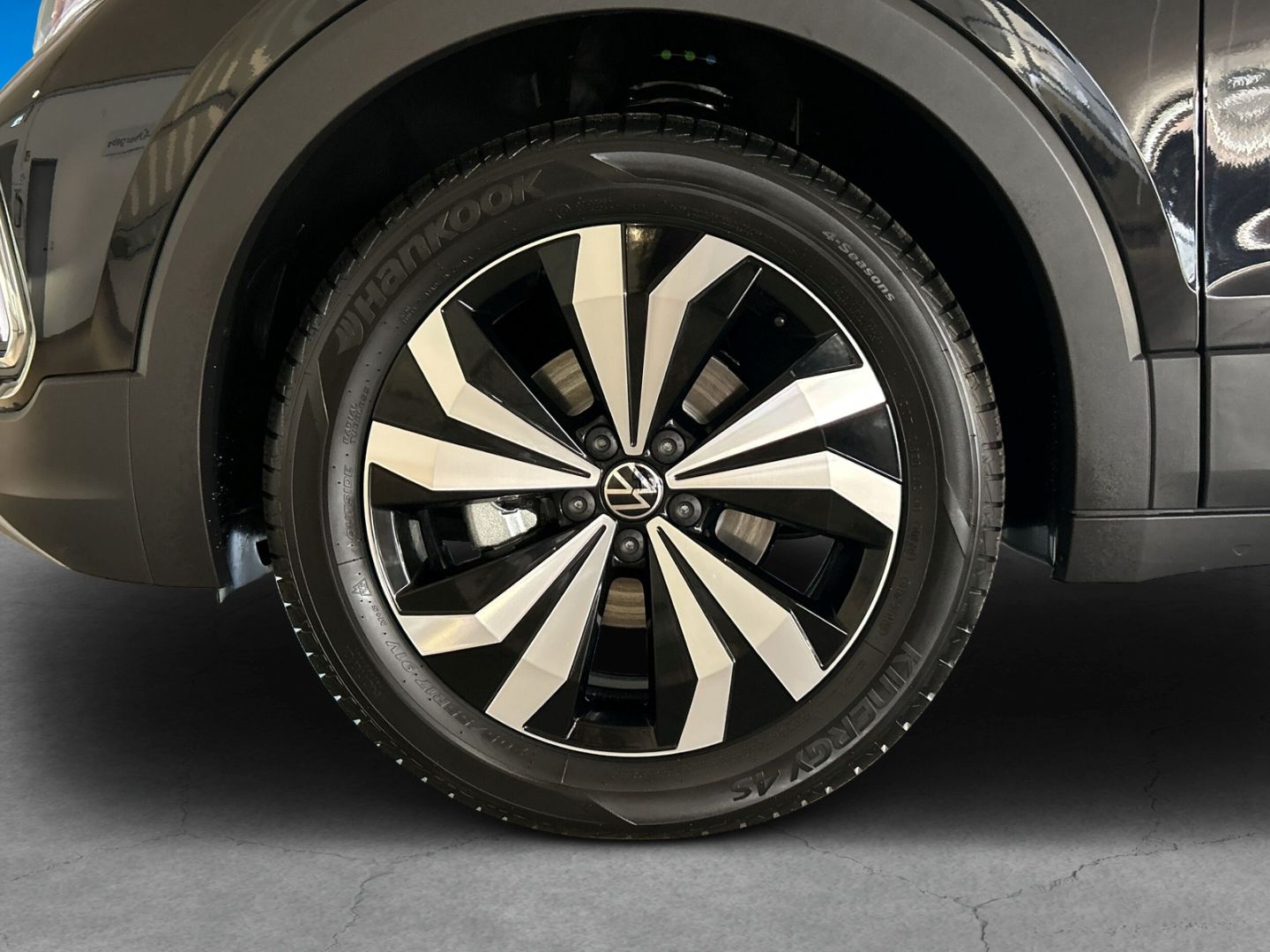 Fahrzeugabbildung Volkswagen T-Cross Style 1.0l TSI IQ.LIGHT AHK TRAVEL COMFO
