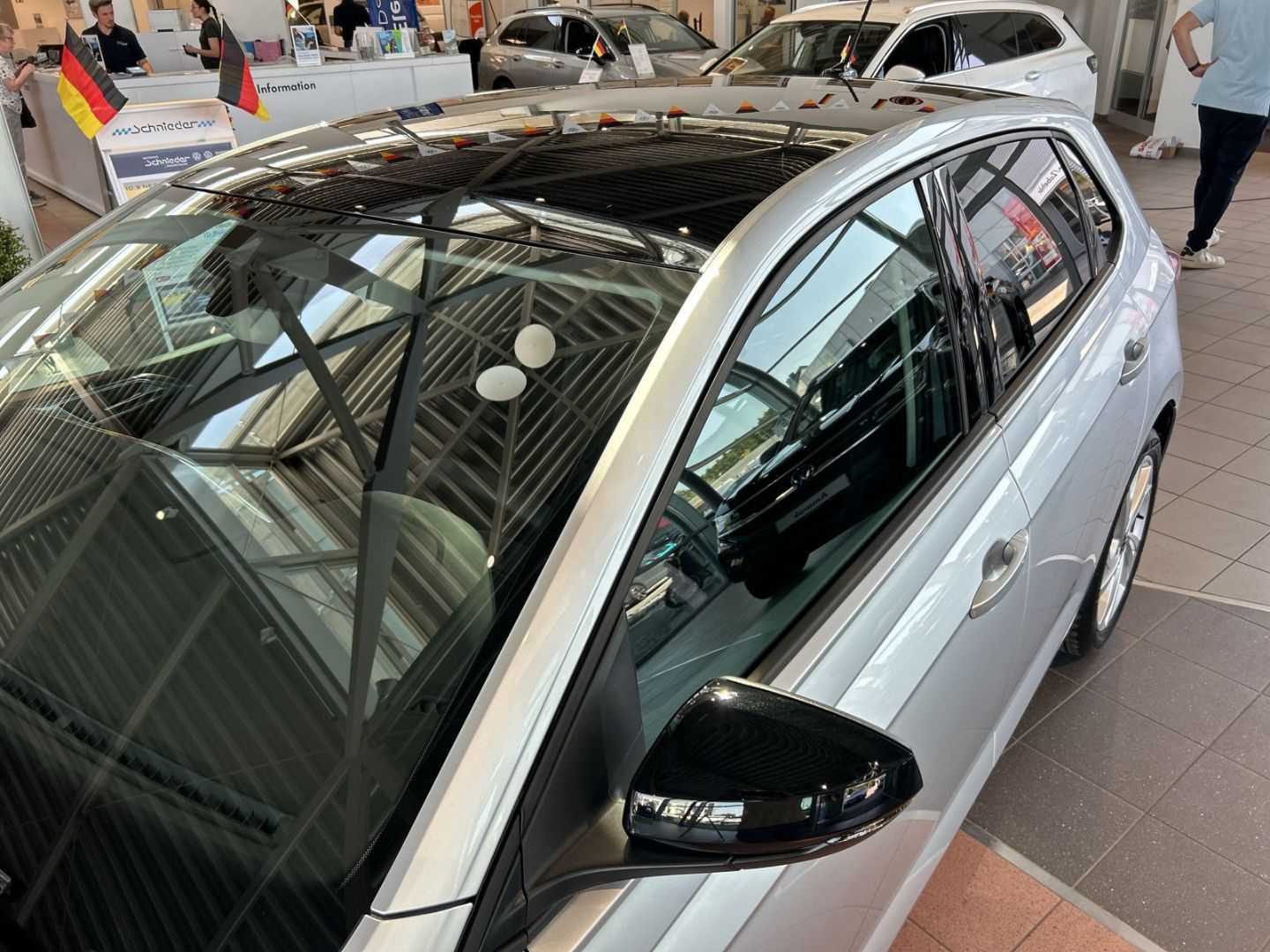 Fahrzeugabbildung Volkswagen Polo Style 1,0l TSI BLACK ROOF AHK REAR VIEW