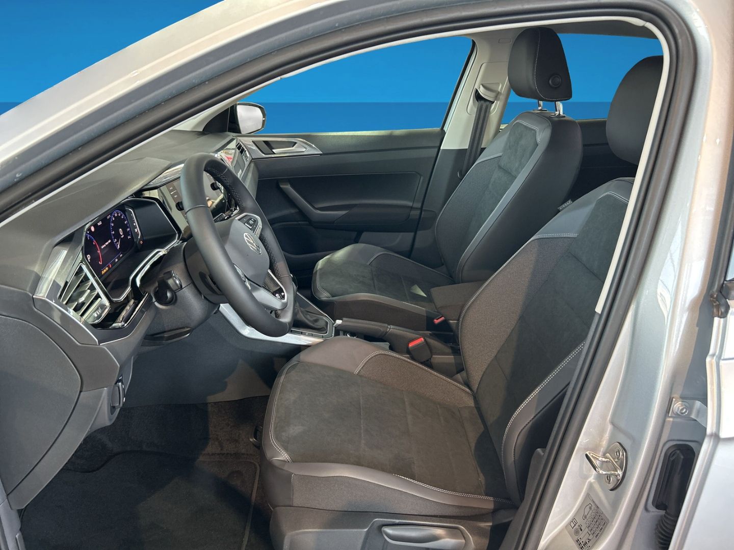 Fahrzeugabbildung Volkswagen Polo Style 1,0l TSI BLACK ROOF AHK REAR VIEW