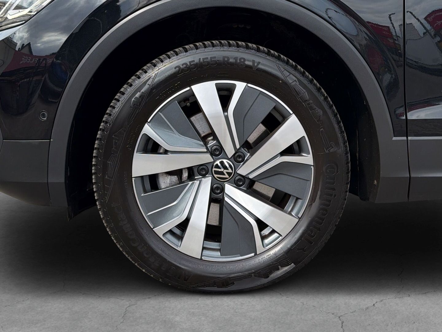 Fahrzeugabbildung Volkswagen Tiguan 1.4 TSI eHybrid Life Area View Pano AHK
