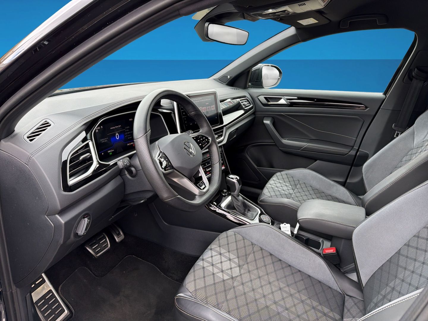 Fahrzeug 12 Fahrzeugabbildung Volkswagen T-Roc 2.0 TSI R-Line 4Motion Beats Matrix Clima