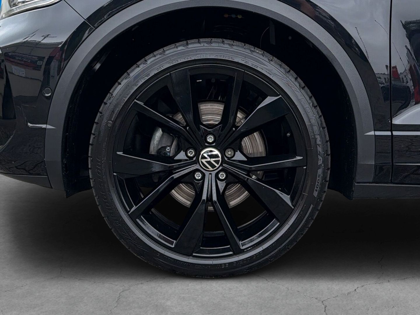 Fahrzeug 10 Fahrzeugabbildung Volkswagen T-Roc 2.0 TSI R-Line 4Motion Beats Matrix Clima
