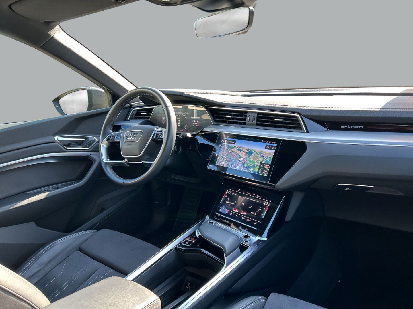 Fahrzeugabbildung Audi Q8 e-tron Sportback 50 LED Kamera Optik Paket Lu - mit KI generiert/bearbeitet